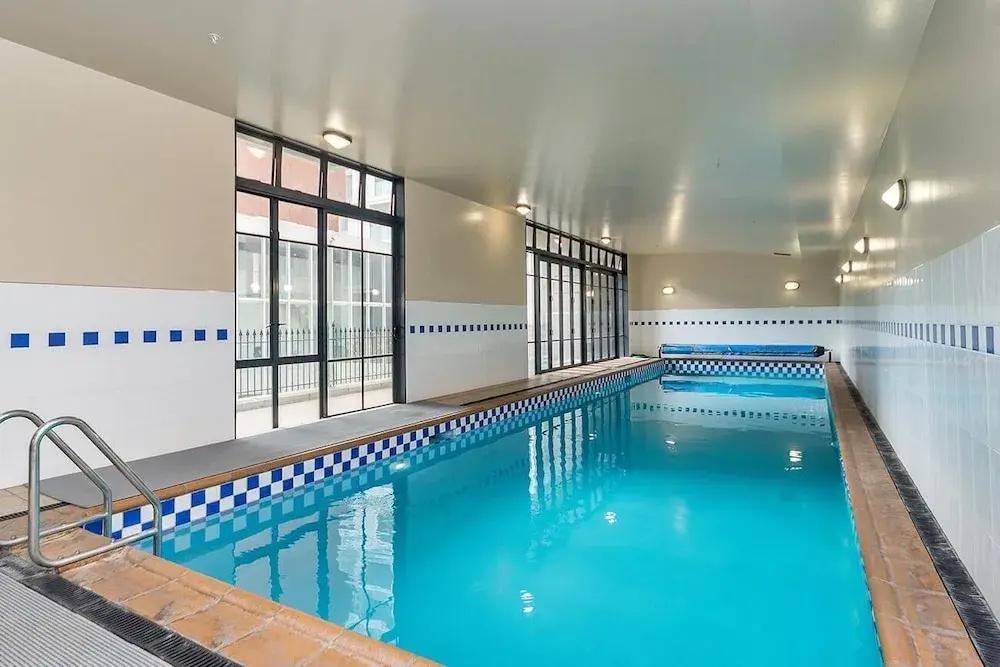 QV Penthouse Apt in the Connaught - 441