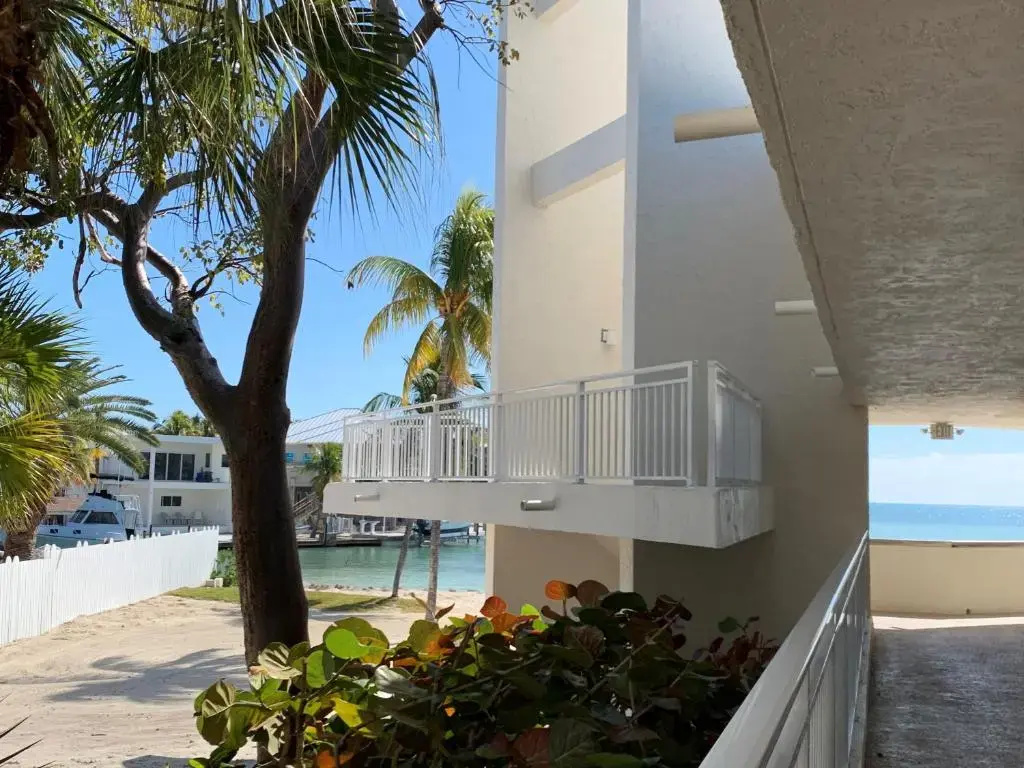 Caloosa Cove Resort by CoolVacay