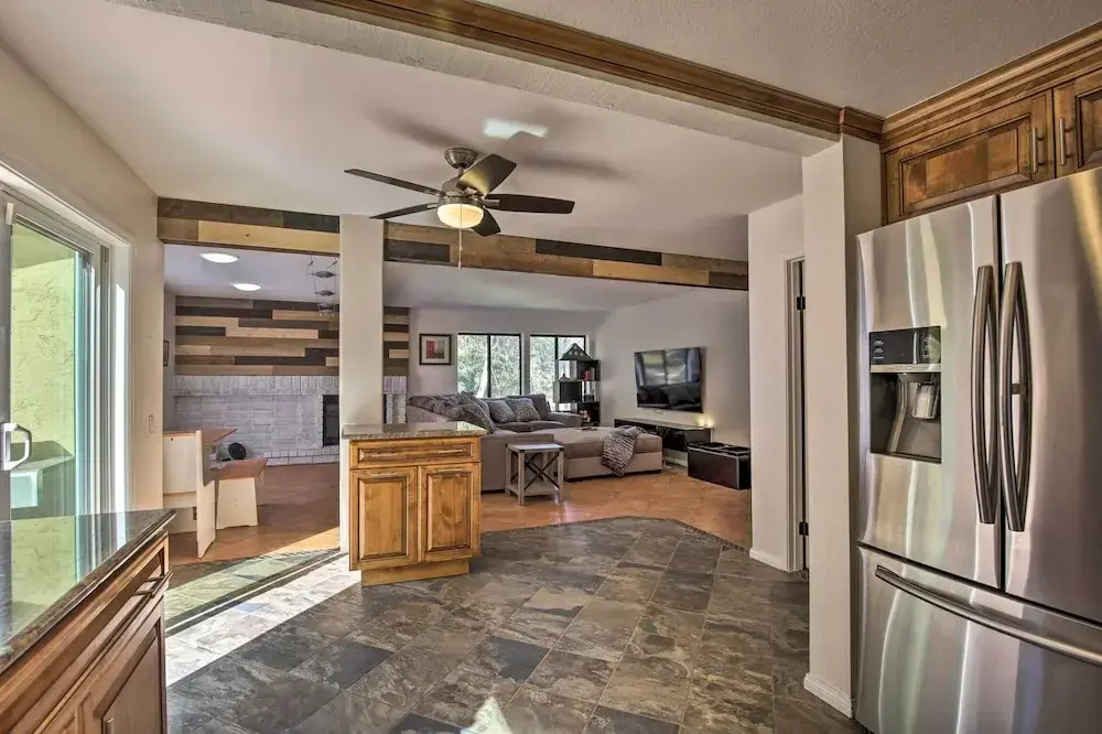 Spacious El Cajon Villa - 14 Mi to Downtown!