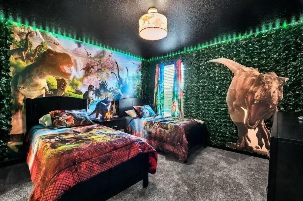 Jurassic Water View @storey Lake by Shine Villas! Sleeps up to 24! #021