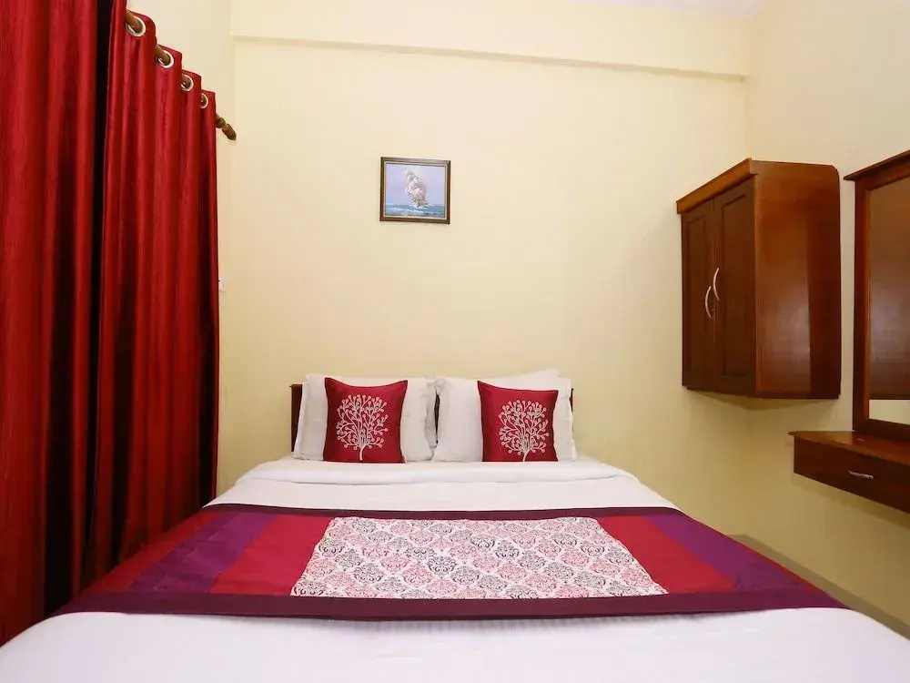 OYO Flagship 5202 Hotel Pearl Malabar