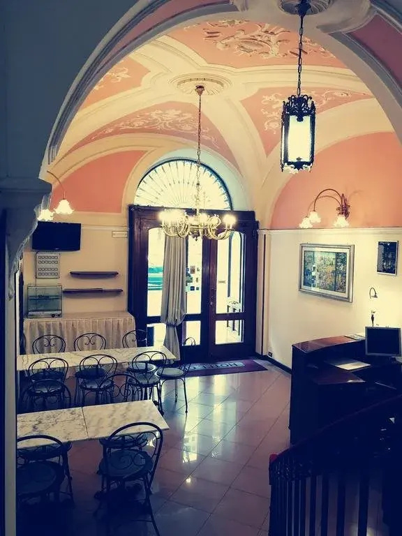 Hotel City