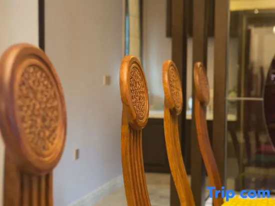 Yunshang Grassland Yishan Yishe Wild Luxury Guesthouse