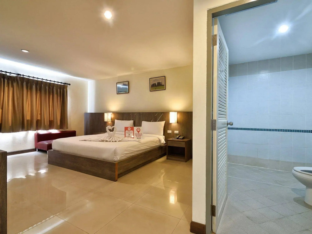 NIDA Rooms Patong Silk House