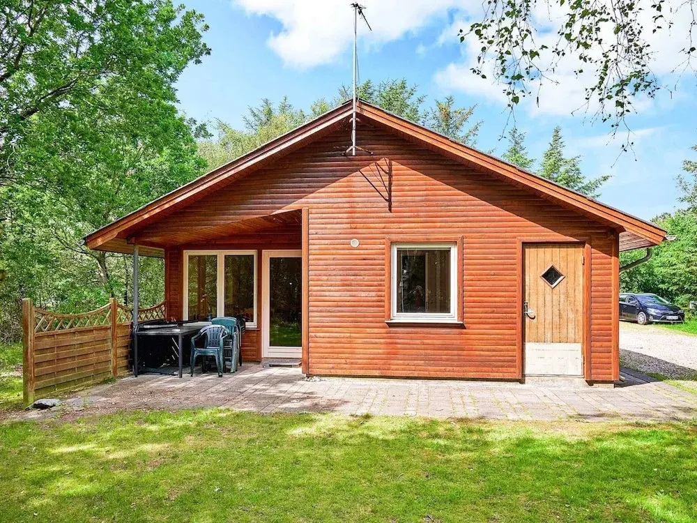 6 Person Holiday Home in Thyholm
