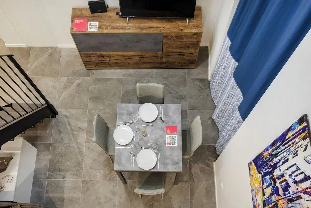 Zecca Contemporary Loft