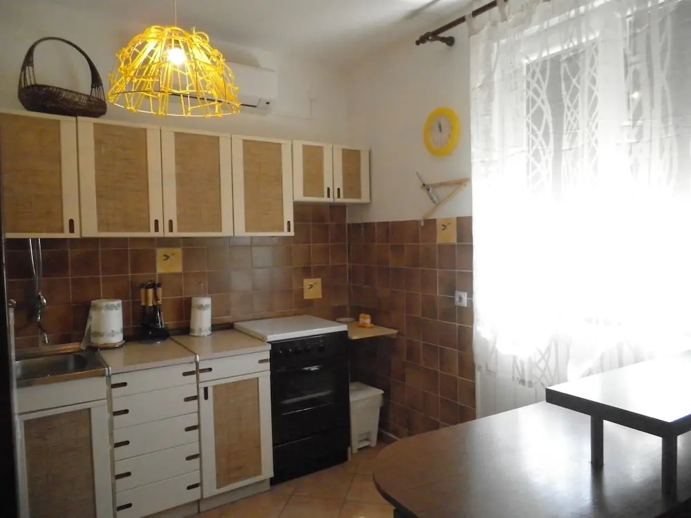 Apartments Vesna Sup.draga