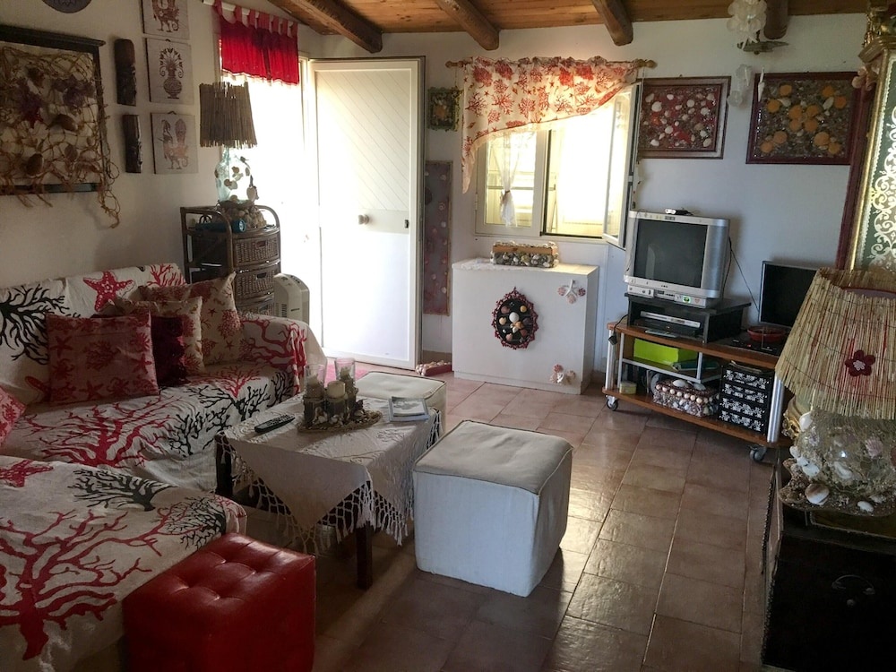 Apartment with One Bedroom in Trabia, with Wonderful Sea View And Enclosed Garden - 500 M From the Beach