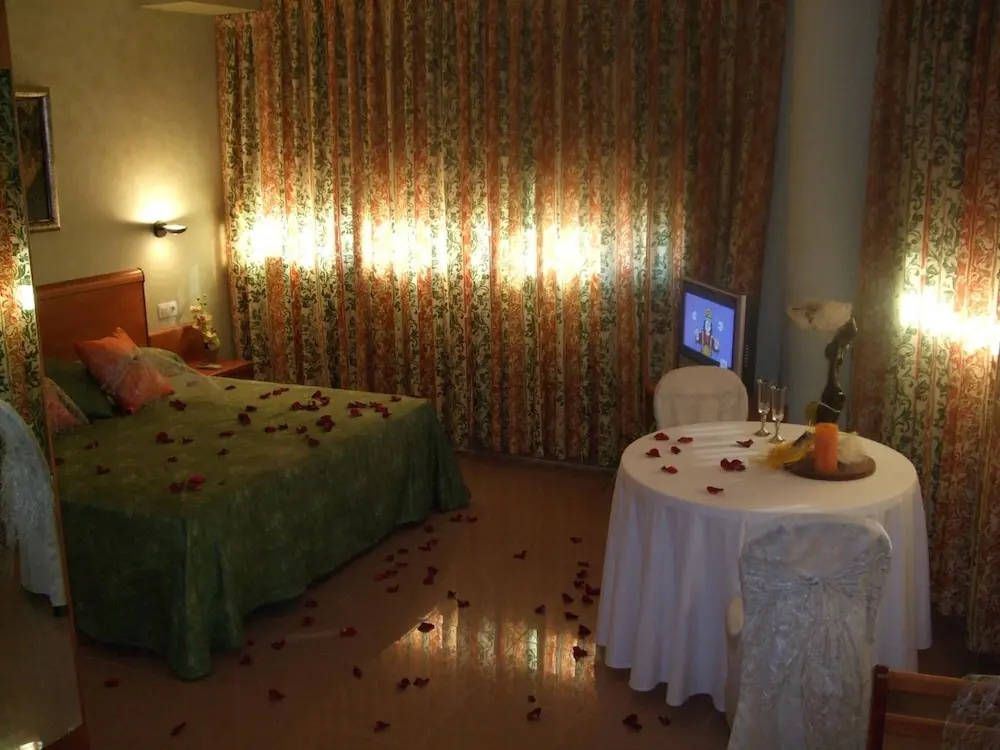 Hotel Fonda Neus