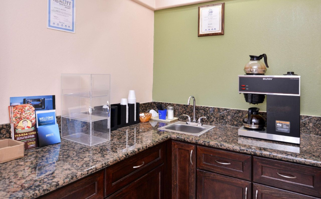 Americas Best Value Inn Houston Heights at I-45