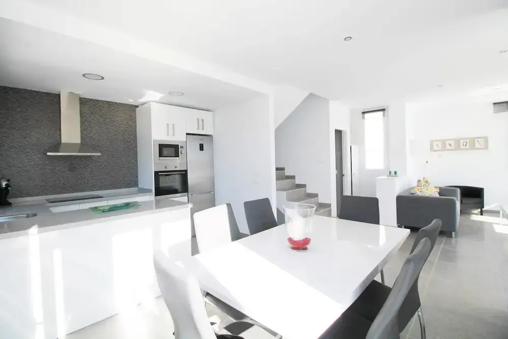 1062 Villa Picasso