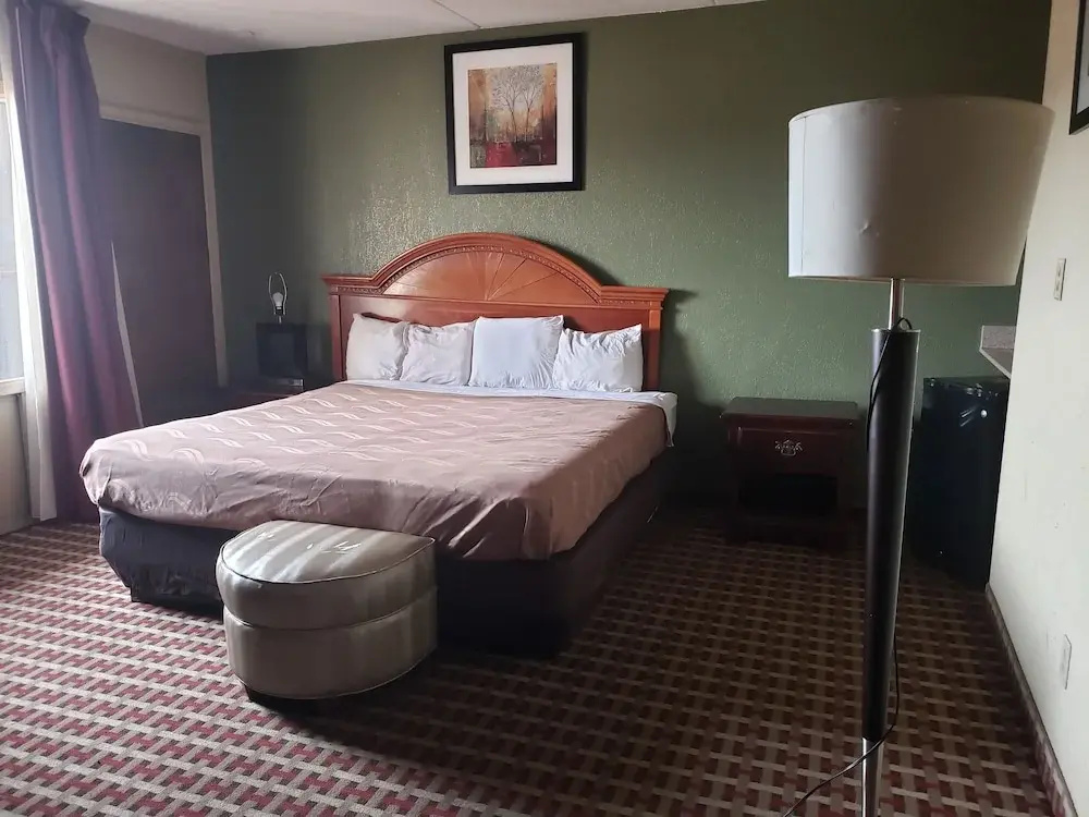 Hawthorn Extended Stay by Wyndham Fayetteville