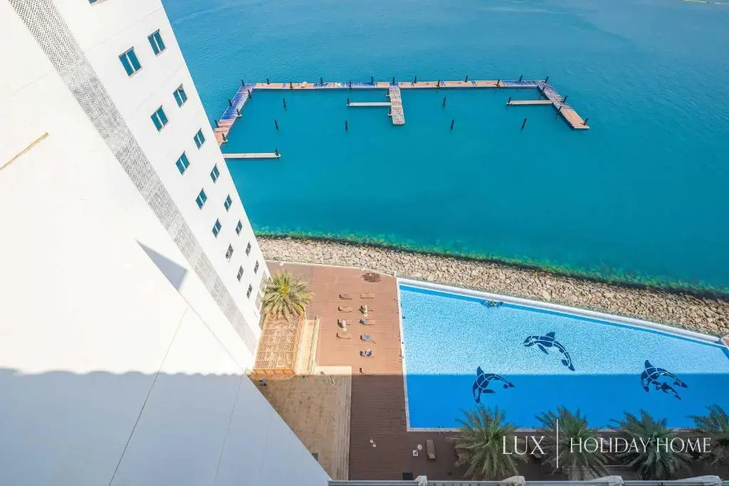 LUX - Opulent Island Suite 5