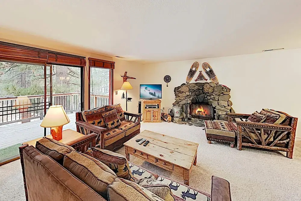 New Listing! Alpine Gem W/ Game Room & Hot Tub 3 Bedroom Home