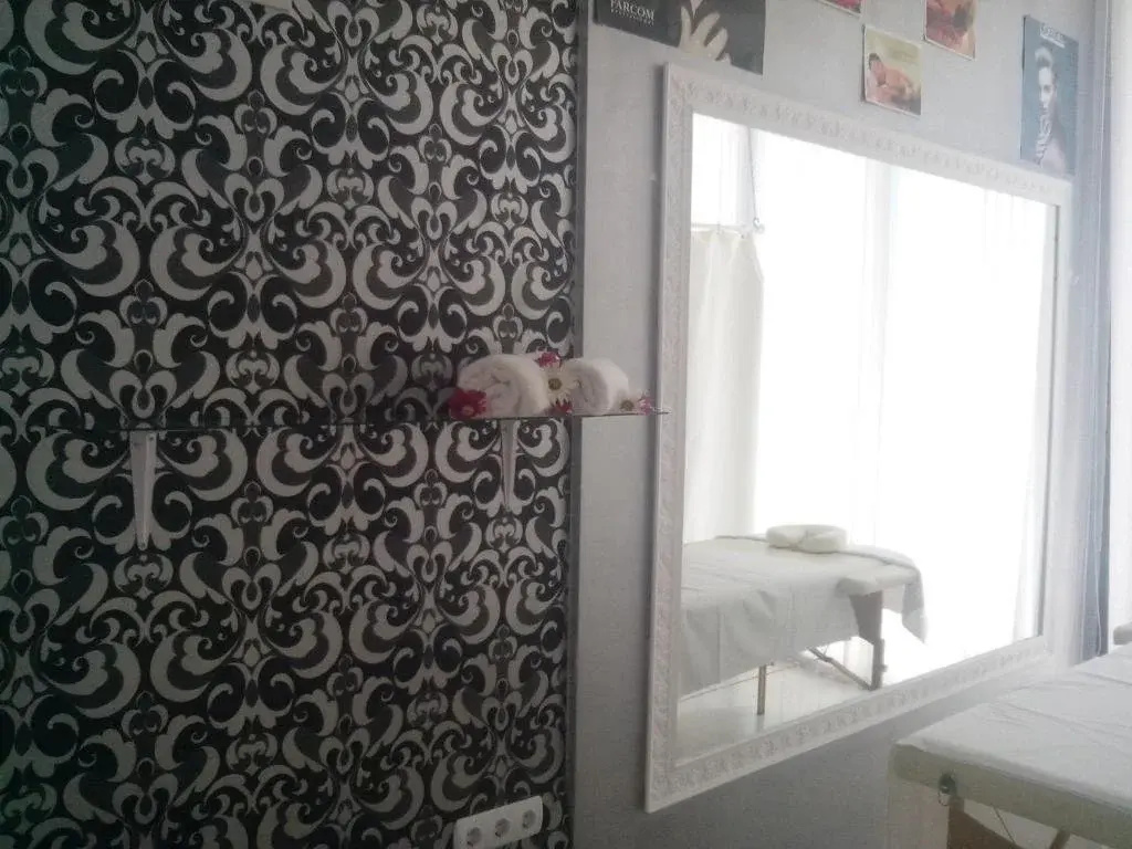 La Piazza Primorsko Rooms & Apartments