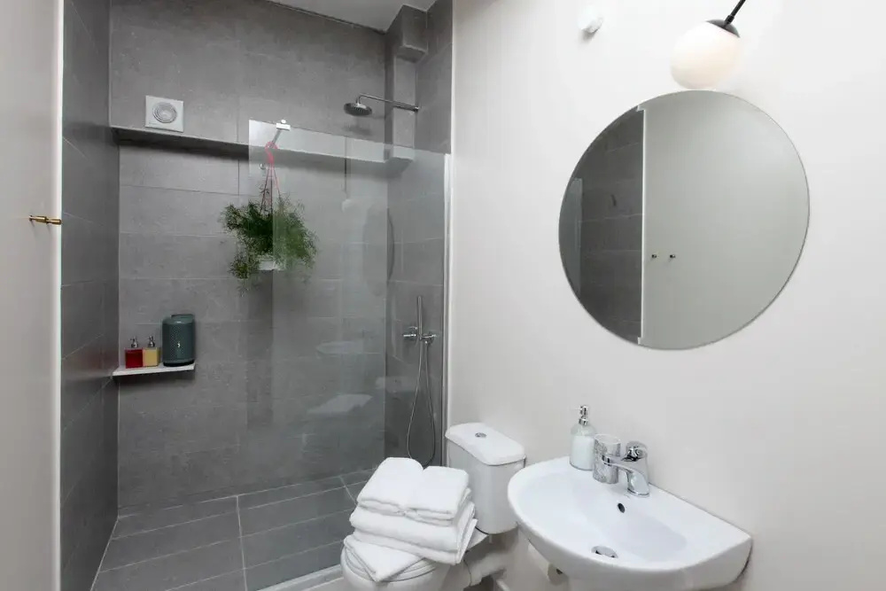 The Marble Suites, PLAKA