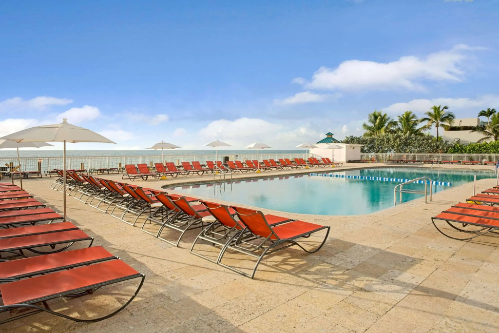 Ramada Plaza by Wyndham Marco Polo Beach Resort