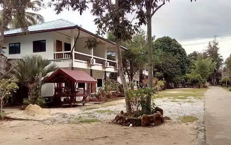 Roong Arun Resort