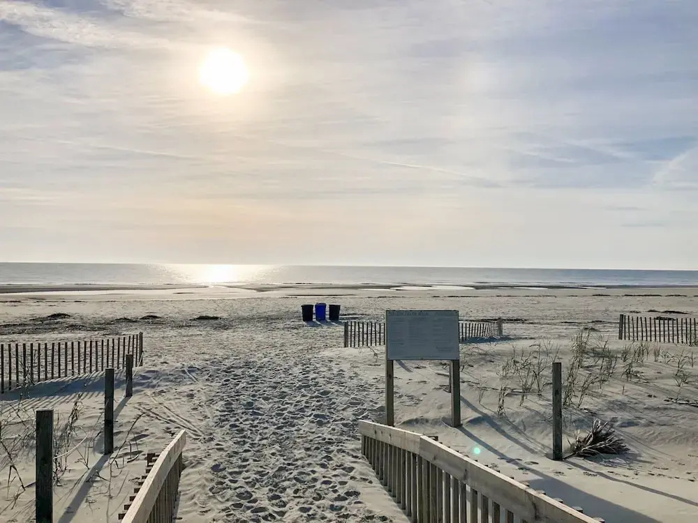 New Listing! Mid-Island Marvel W/ Resort Amenities Condo