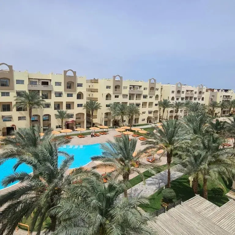 1 bedroom with beach and pool in Nubia Resort Hurghada