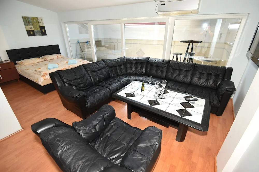 Darni Central Apartments