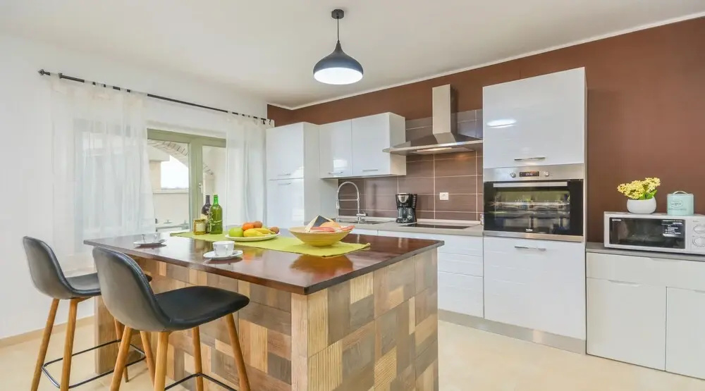Villa Martin - Countryside Retreat with Pool & Pavilion