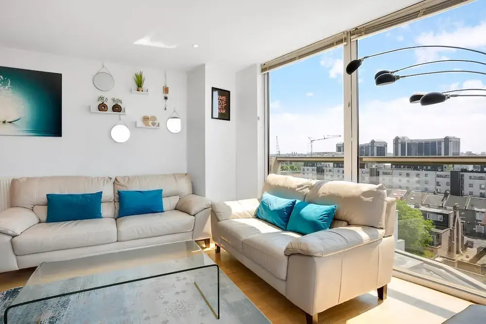Panoramic London: 3-Bed City Oasis