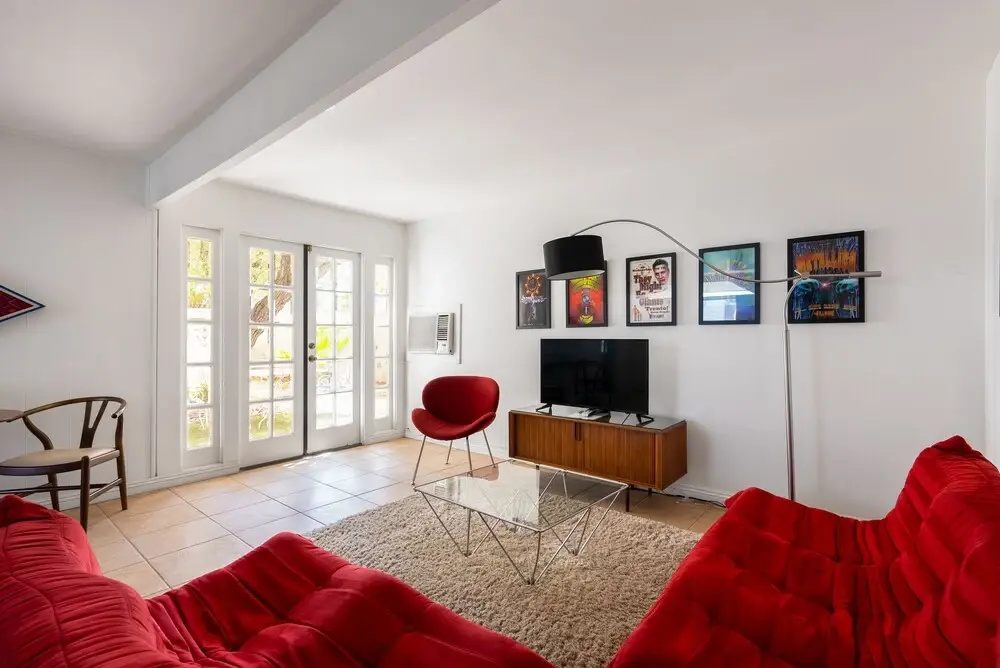 Monkey Tree Hotel 15 by Avantstay Stylish Hotel in Palm Springs w/ Communal Pool!