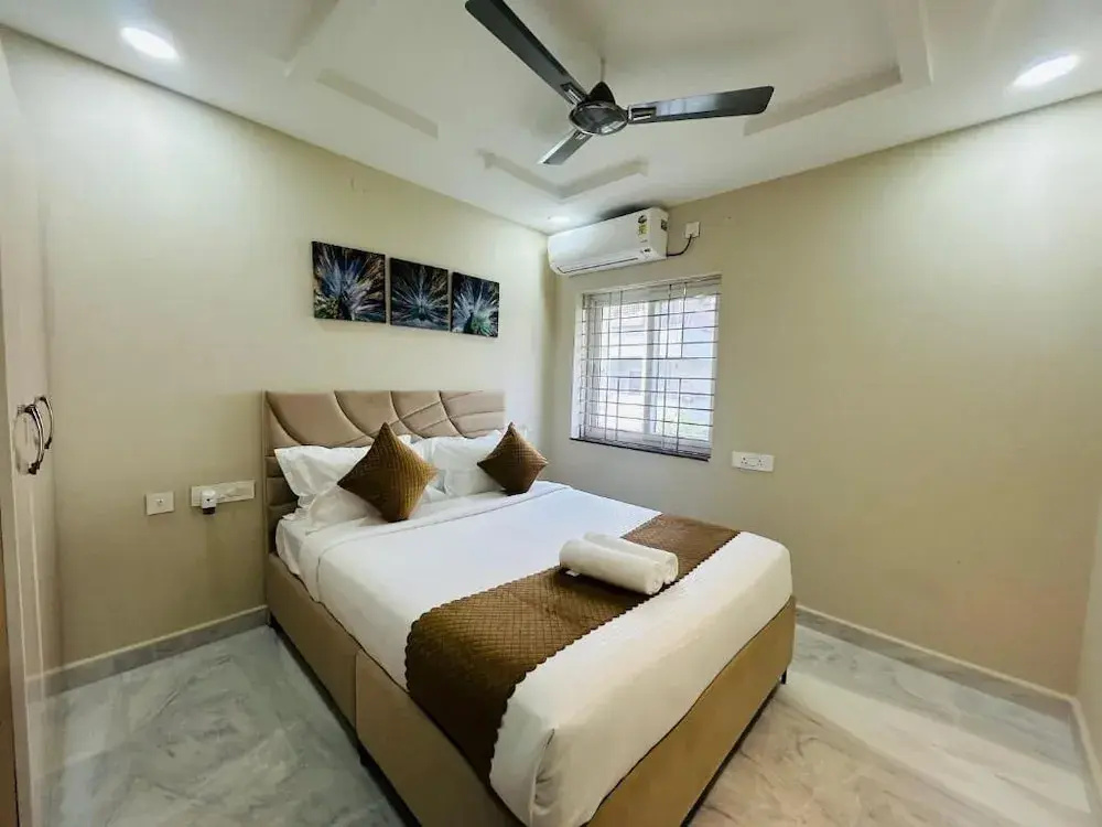 Shreshtam Apart Hotel, Khajaguda