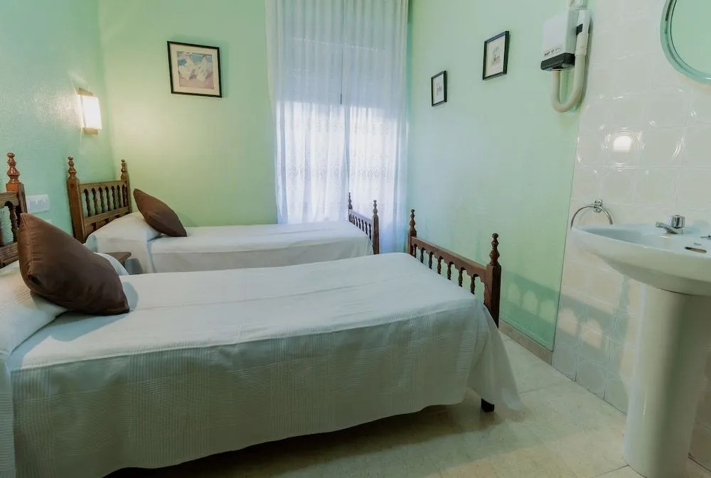 Pensión Virginia by Vivere Stays