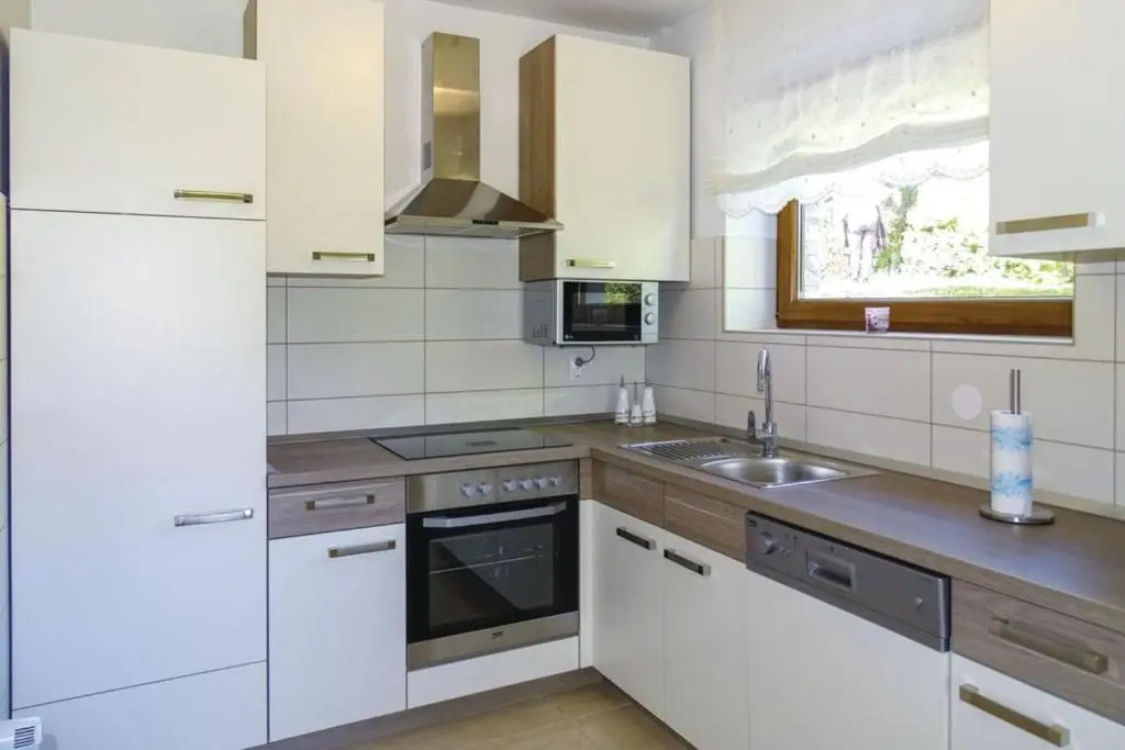 House Kolpa Paradise Whirlpool and Sauna - Happy Rentals