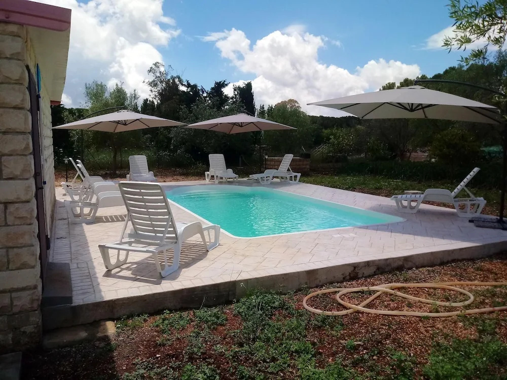 Charming Villa in Noto with Private Pool