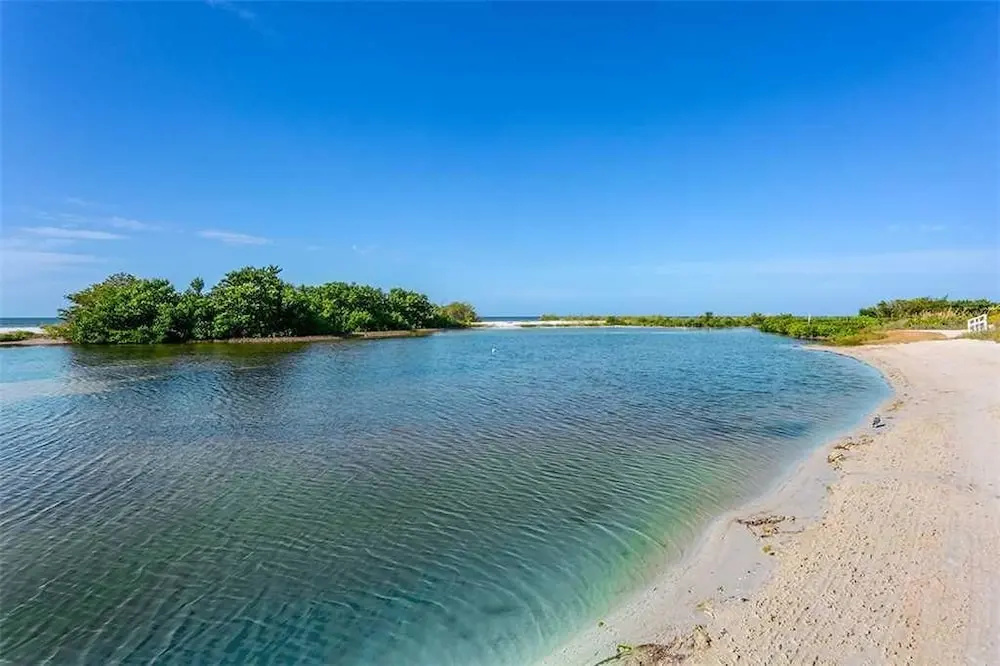 Sun Caper 208 - Two Bedroom Condo