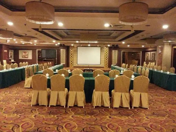 Kingston Hotel