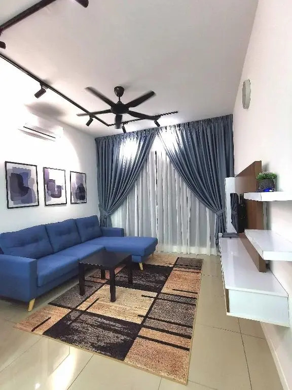 STAYJE PUTRAJAYA, 5 minutes to IOI CITY MALL, WIFI , NETFLIX, FREE PARKING