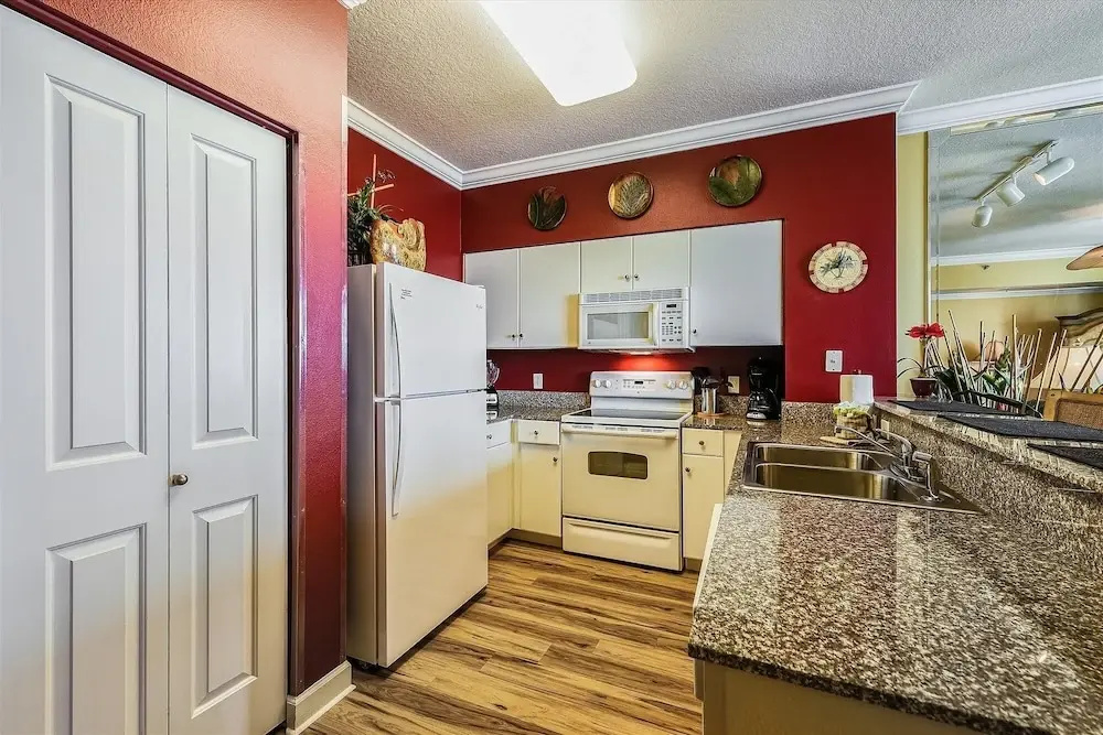 Shores of Panama 707 - 2 Bedroom+Bunks . Reserved Parking/Free Fun! 2 Condo by RedAwning