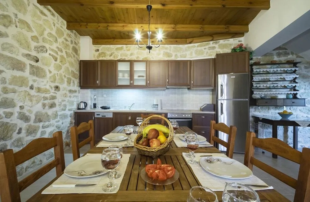 Villa Kaladare - Private Pool & Quiet Relaxing Stay