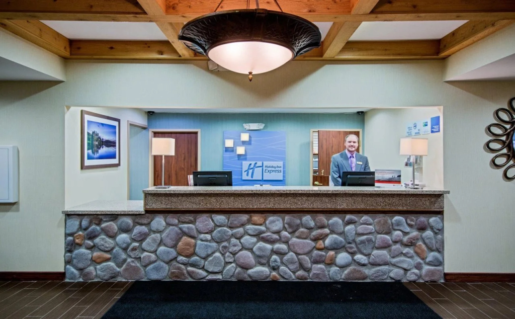 White Pine Lodge