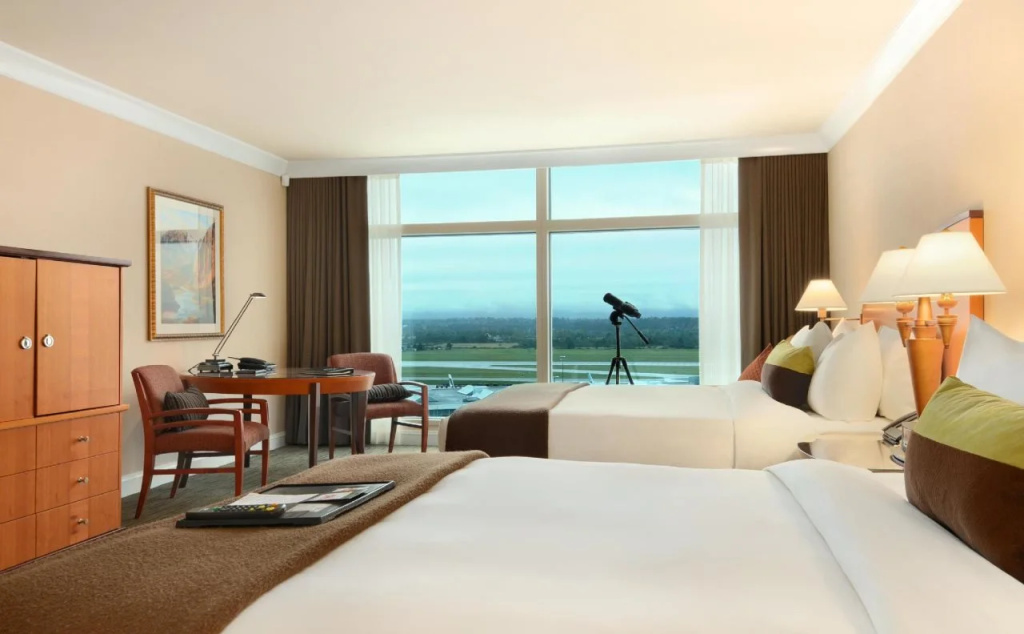 Fairmont Vancouver Airport In-Terminal Hotel