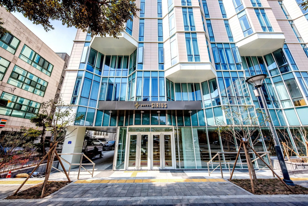 Hotel Sirius