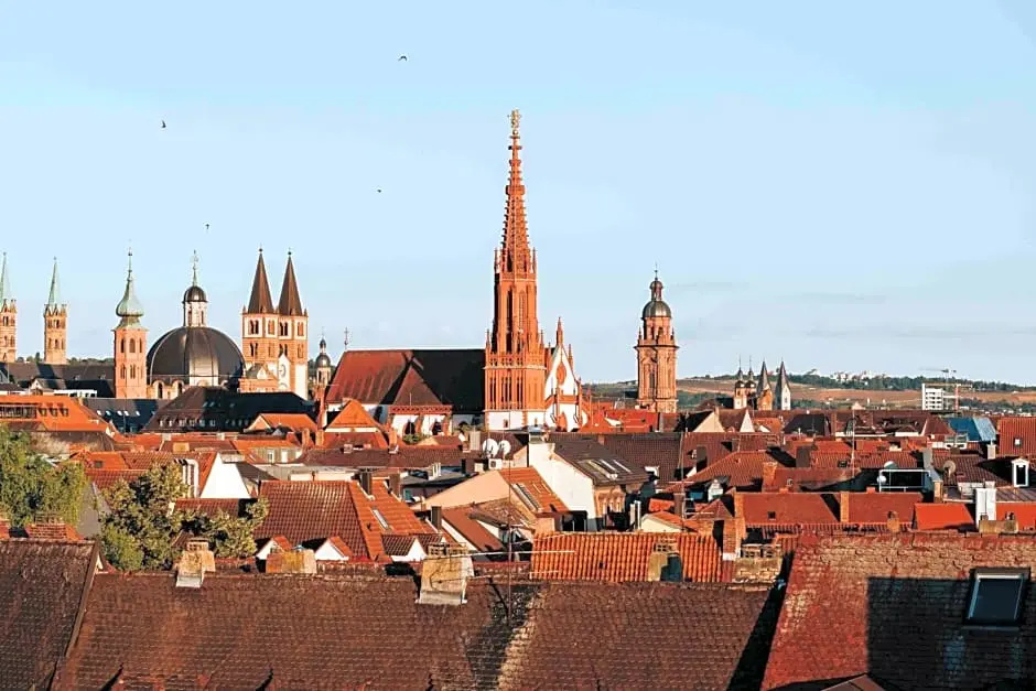 DAS v EVERT Hotel - am Congress Centrum Würzburg