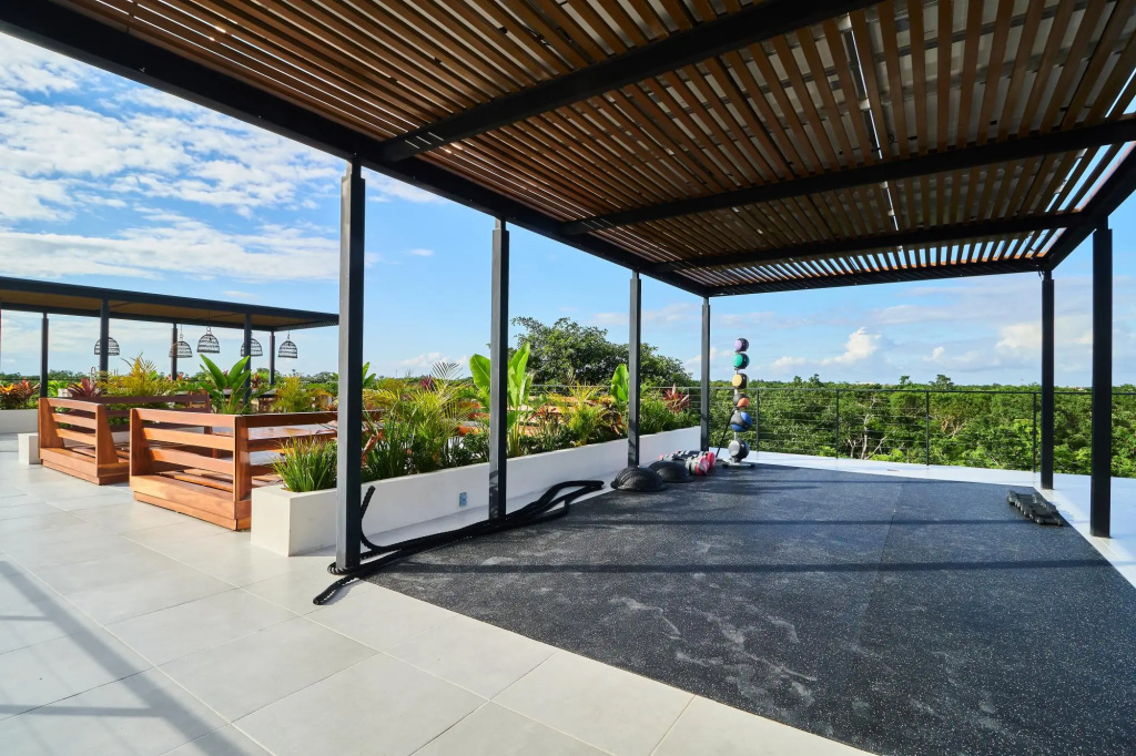 Spacious Trendy Apartment Breathtaking Terrace & Infinity Pool Lounge & Yoga Area