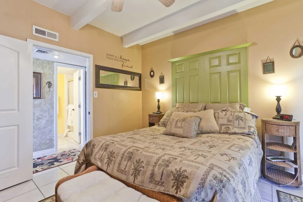 Aquarius Condominium 302