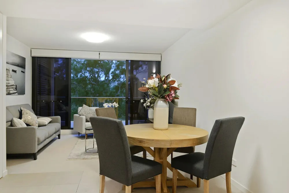 HomeHotel-Luxurious next to Shopping