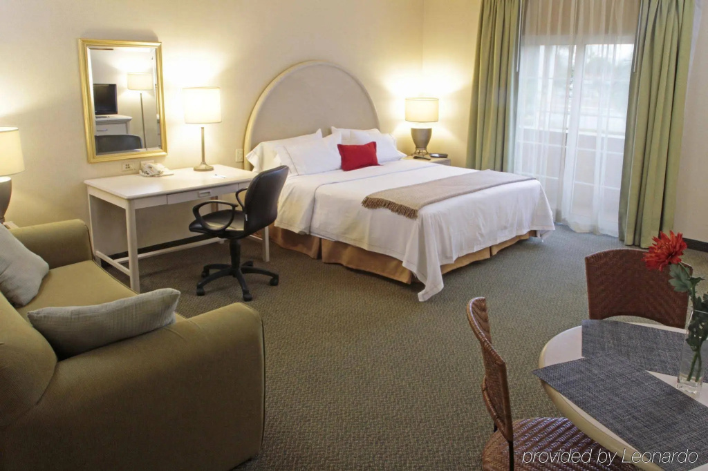 Holiday Inn Express Monterrey Galerias-San Jeronimo by IHG
