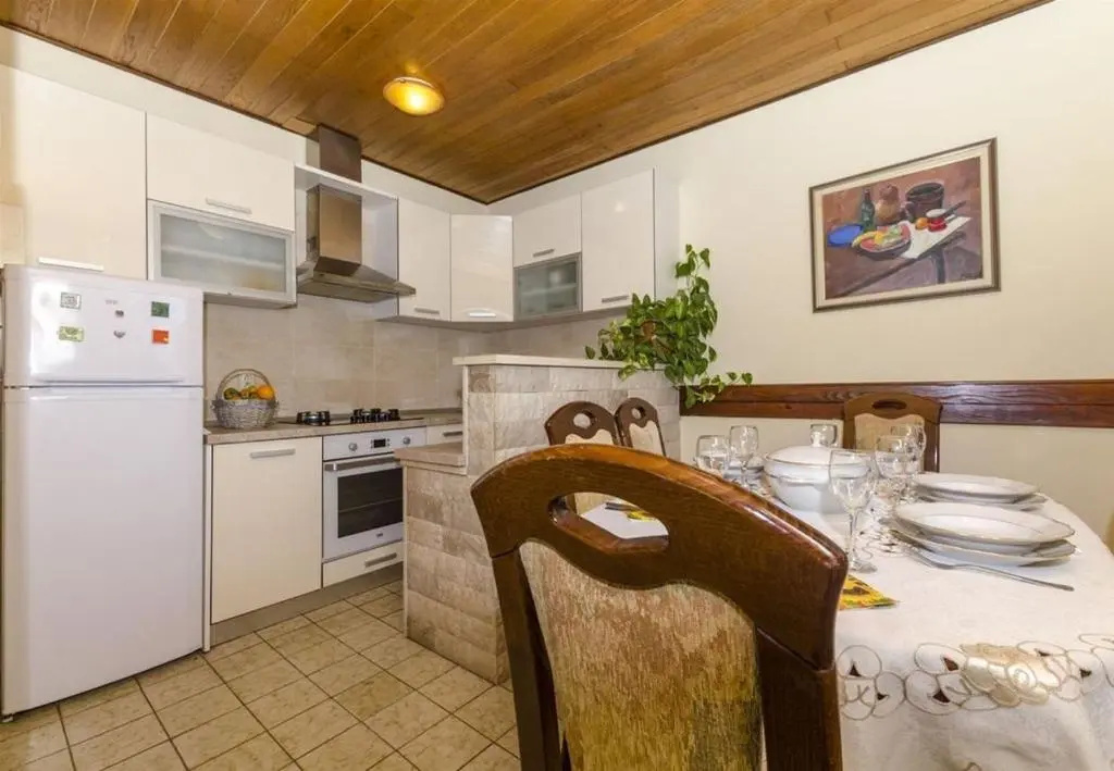 Apartment Lile - 30m from beach