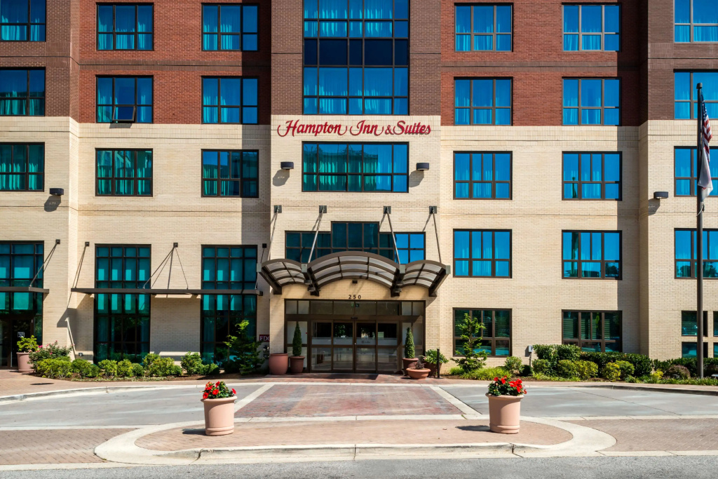 Hampton Inn & Suites National Harbor/Alexandria Area
