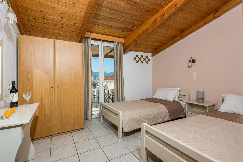 Hotel Tassia for families & couples