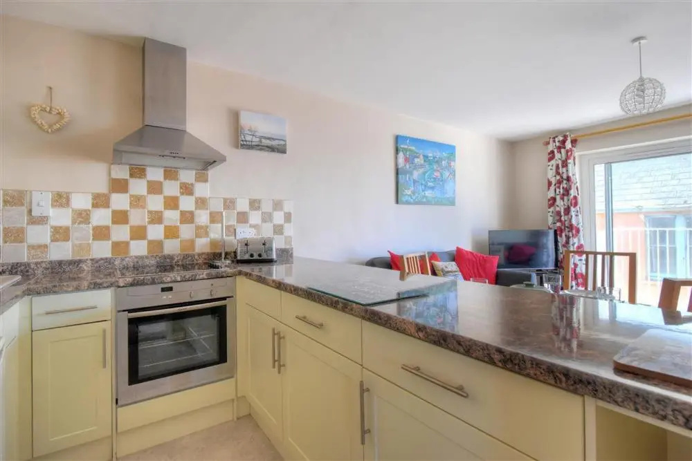 4 Bay View Court