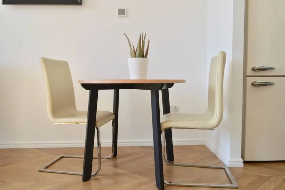 2 Bedroom Apartment In Pilton